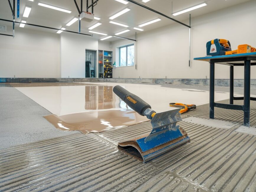 Wyrównana posadzka garażowa z betonu